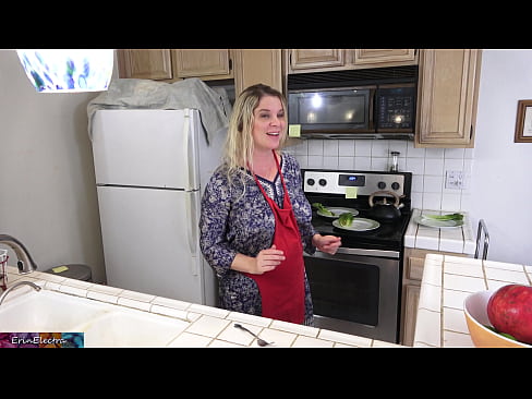❤️ Stiefmoeder melkt hem in de keuken voor zijn date ❤️ Porno at us nl.bsglass.ru